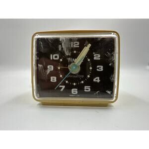 Vintage TIMEX Clock Model 7370-1A